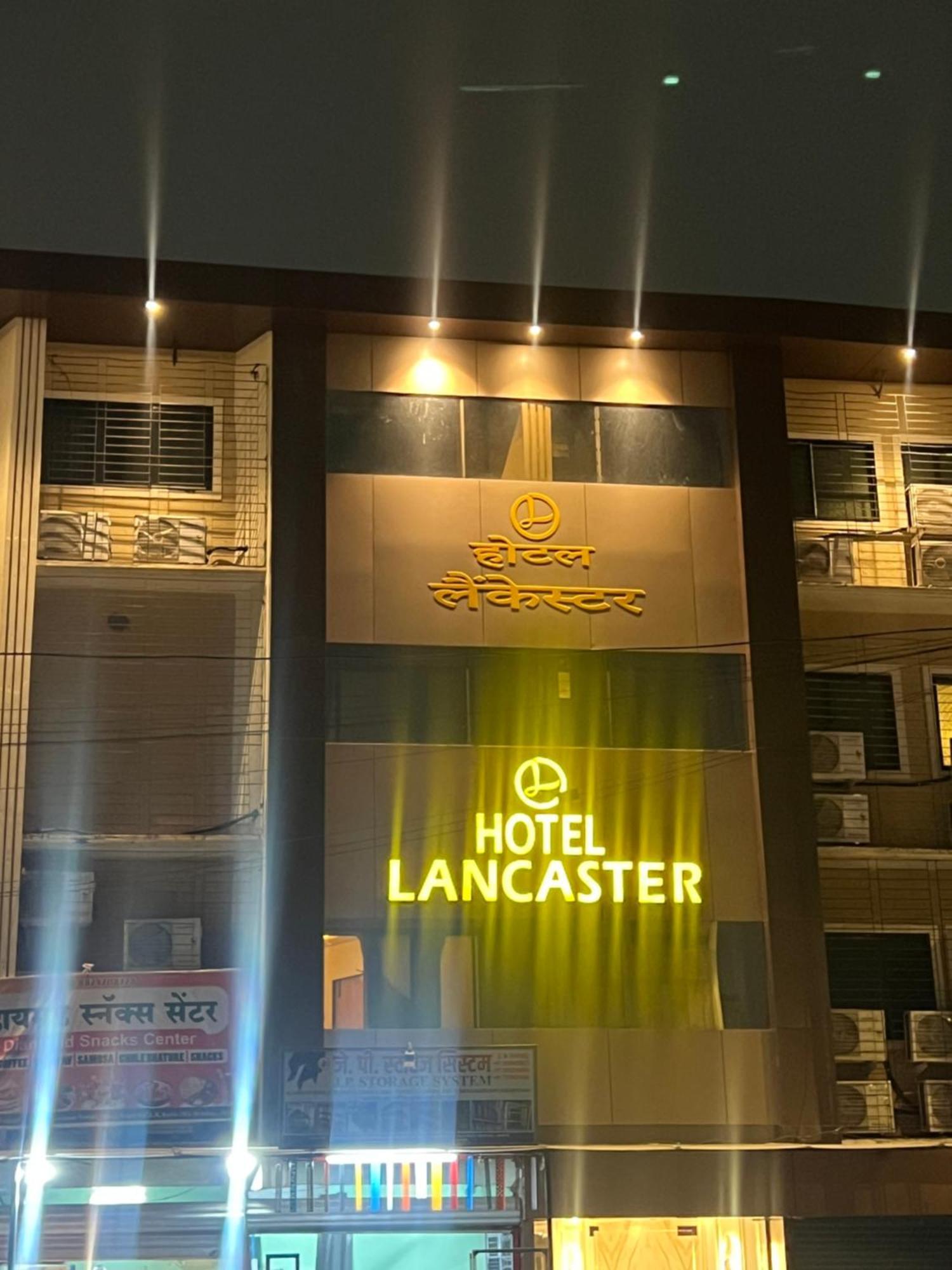 Lancaster 3*